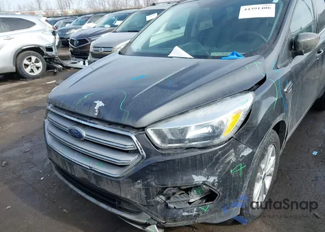 2018 Ford Escape Se z USA, uszkodzony, nr VIN 1FMCU9GD8JUC05473